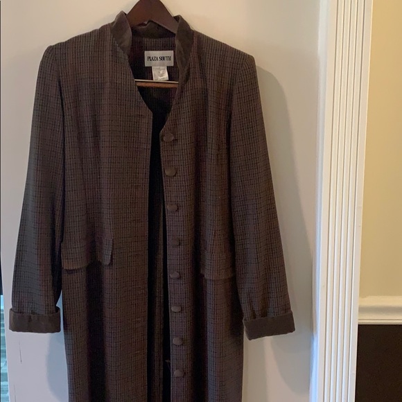 Full length coat - Picture 2 of 6